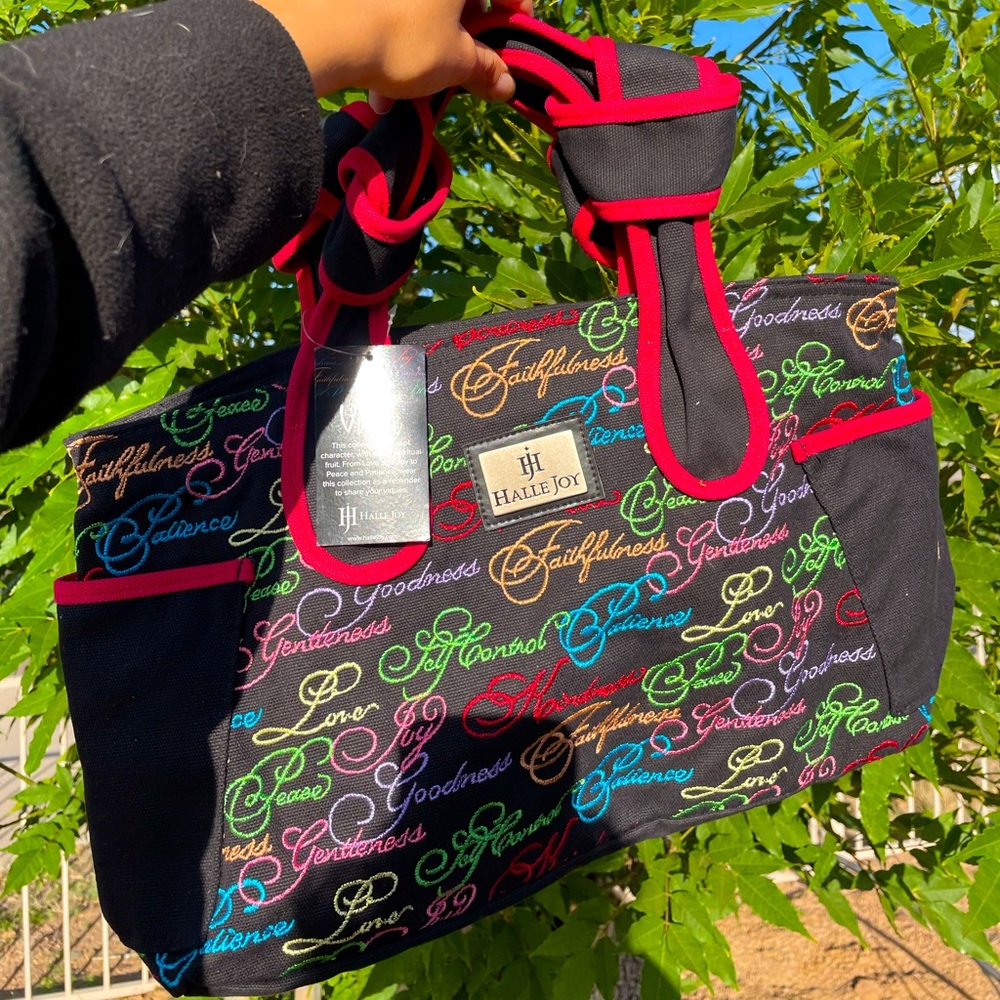 Halle Joy Virtue Bag, size: MED